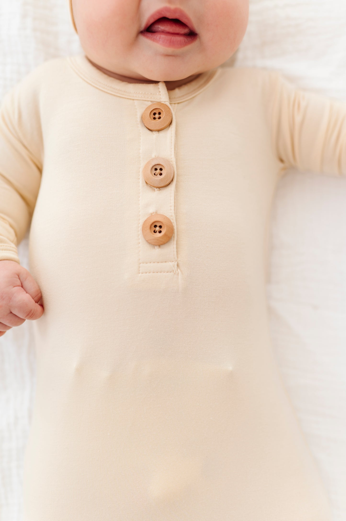 Oat Newborn Knot Gown