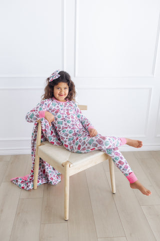 Passport to Paris Cloud Quilted Blanket