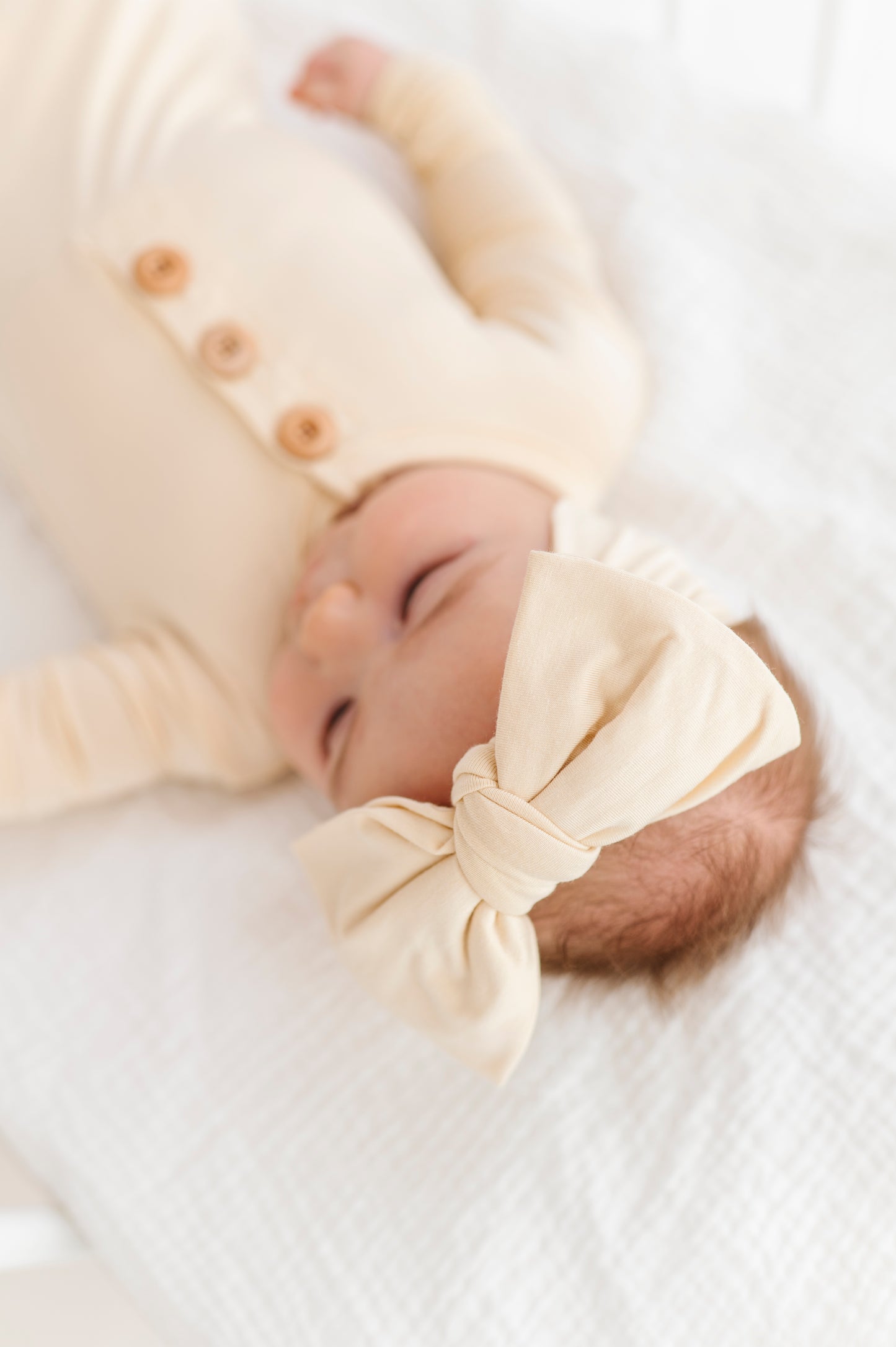 Oat Newborn Knot Gown